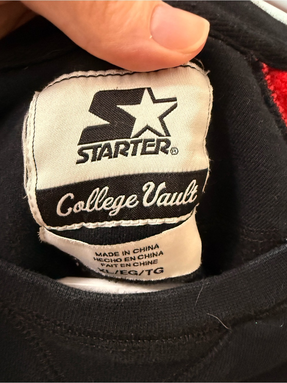 Starter College Vault sweatshirt Georgia Bulldogs Black & Red Raglan Sweatshirt - Picture 2 of 8